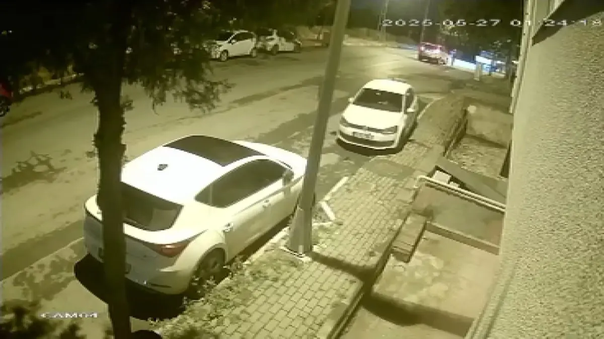 Avcılar'da Kaza: Sürücü Olay Yerini Terk Etti