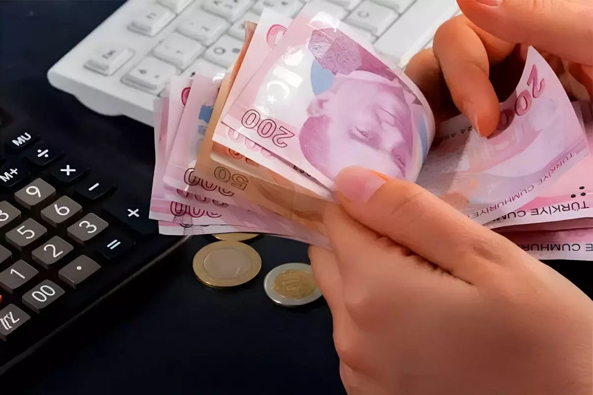 SGK'dan emeklilere uyarı! Maaşınız yanabilir