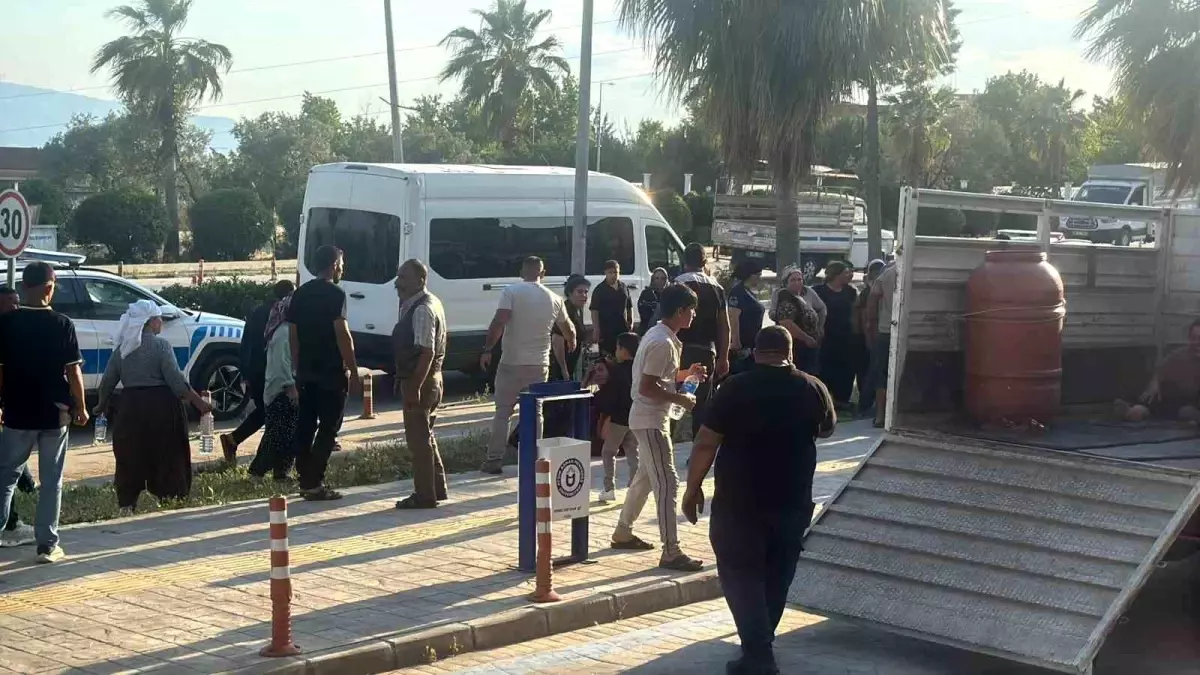 Park Halindeki Pikaptan Düşen Çocuk Hayatını Kaybetti