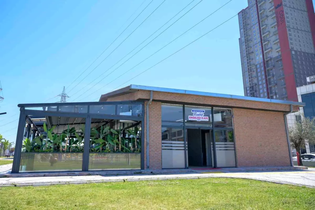 Menekşe Engelsiz Kafe, Özel Bireylere İstihdam ve Uygun Fiyatlı Yemek Sunuyor