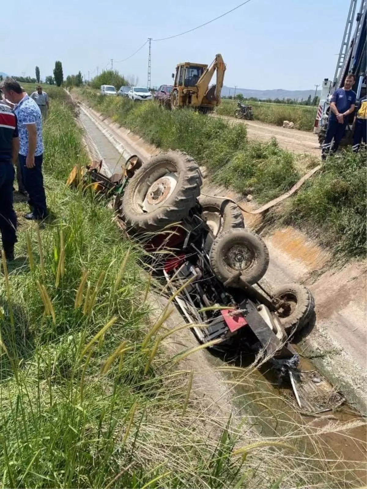 Traktör Sulama Kanalına Devrildi: Bir Ölü