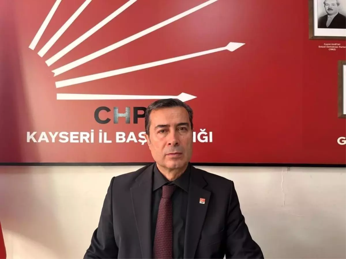 CHP'li Başkan Ekmek Zamını Büyükşehir Belediyesi'ne Yıktı