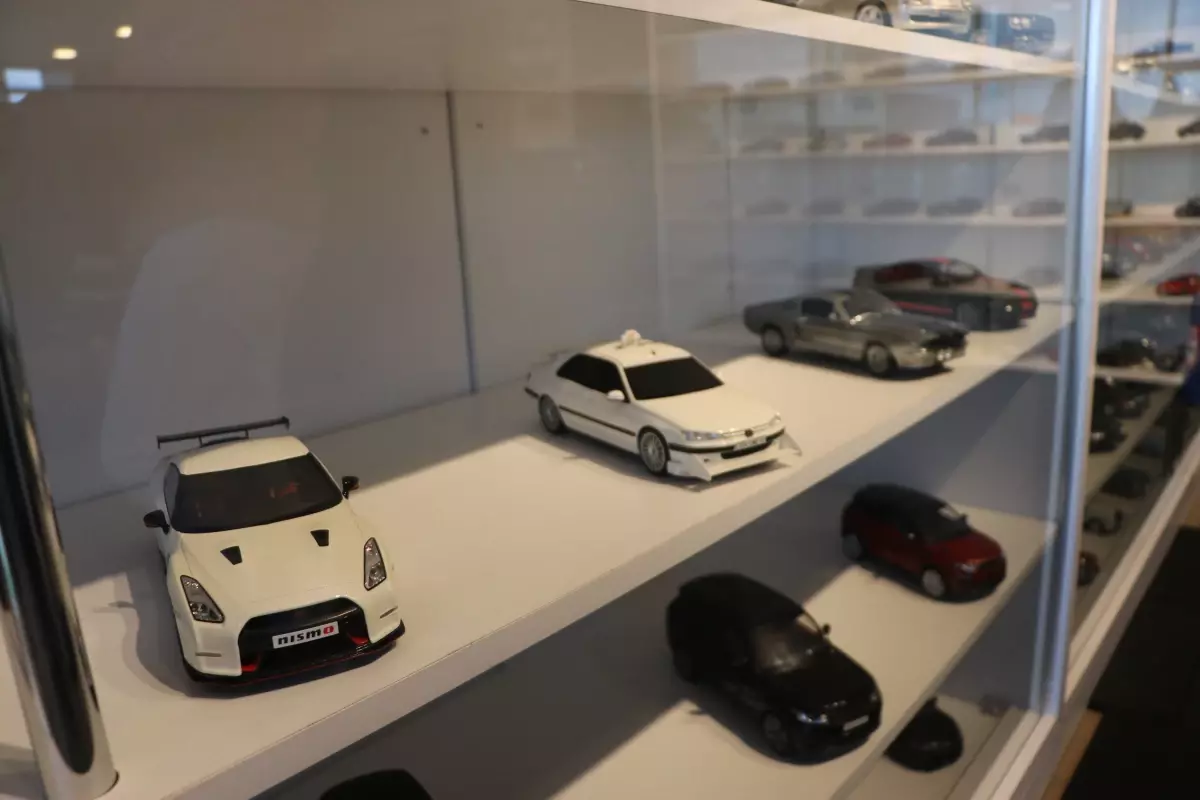 Kayseri'de 10 Milyon TL'lik Model Araç Koleksiyonu