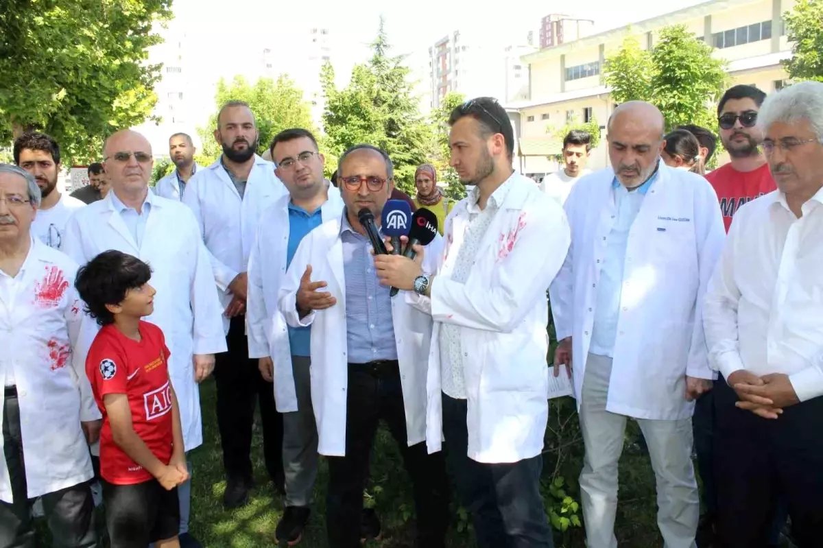 Kayseri'de Gazze için Fidan Dikimi