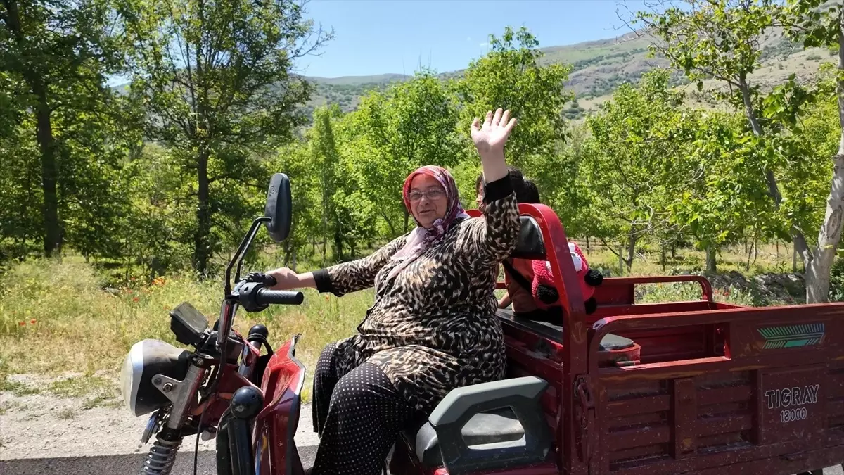 Derebağ Şelalesi'ne Yeni Yol Açıldı