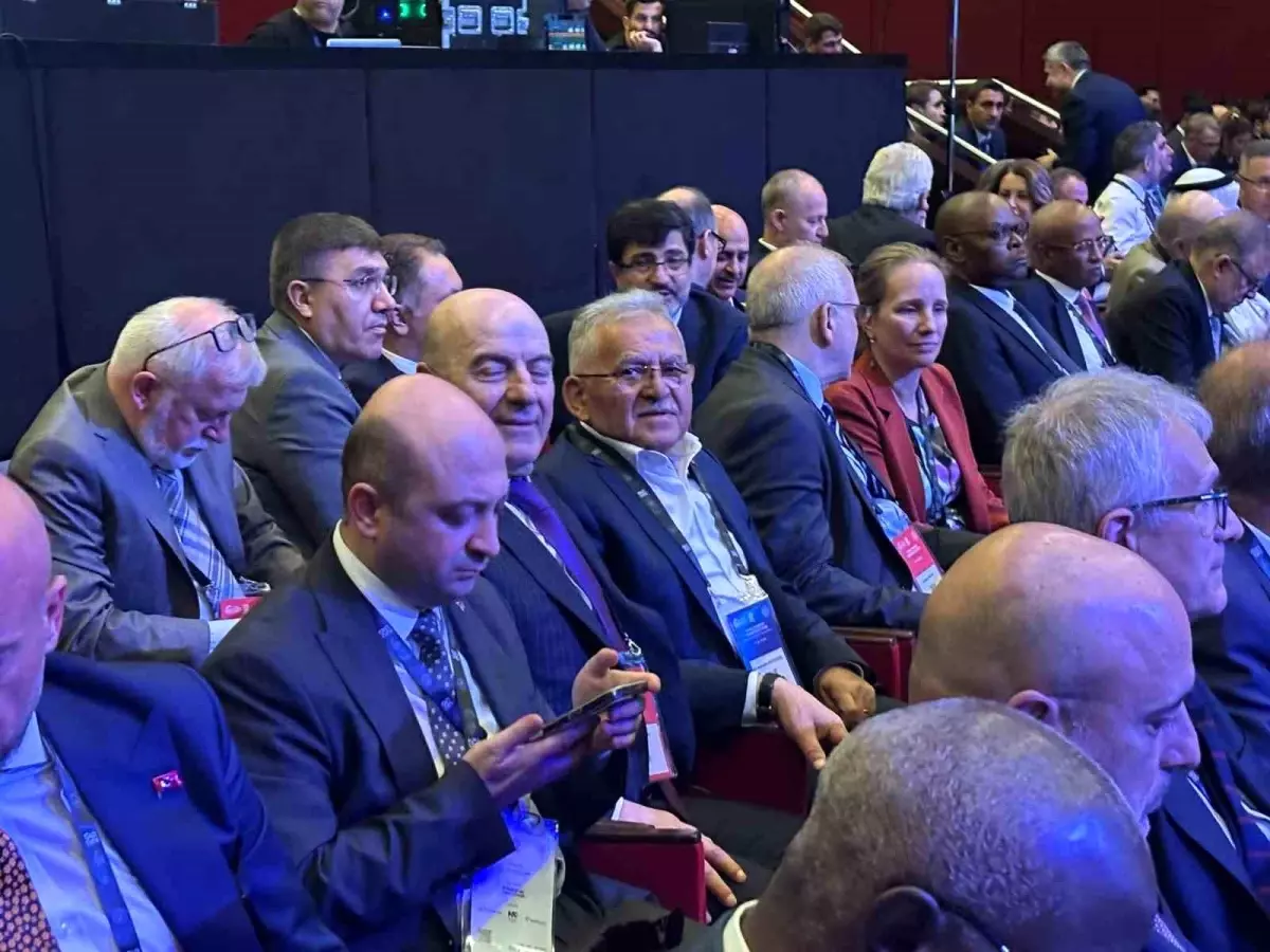 Başkan Büyükkılıç, Cumhurbaşkanı Erdoğan ile İstanbul'da görüştü