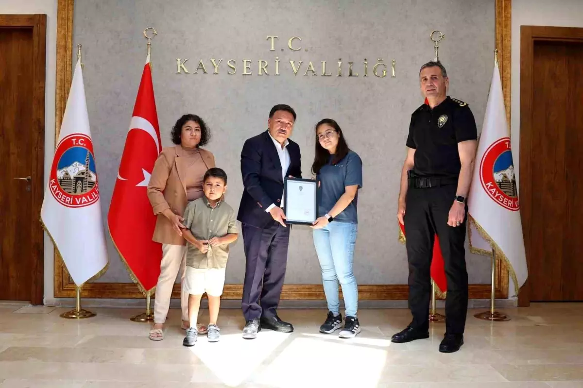 Şehit Birol'un ailesine 'Şehadet Belgesi' teslim edildi