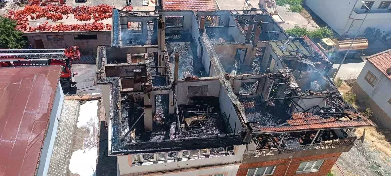 Kayseri'de Ev Yangını: Büyük Hasar