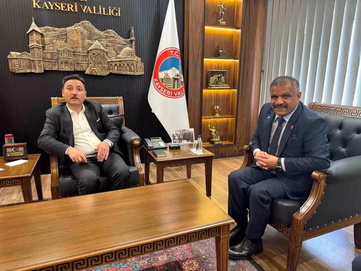 Kayseri AK-İB'i bağrına bastı