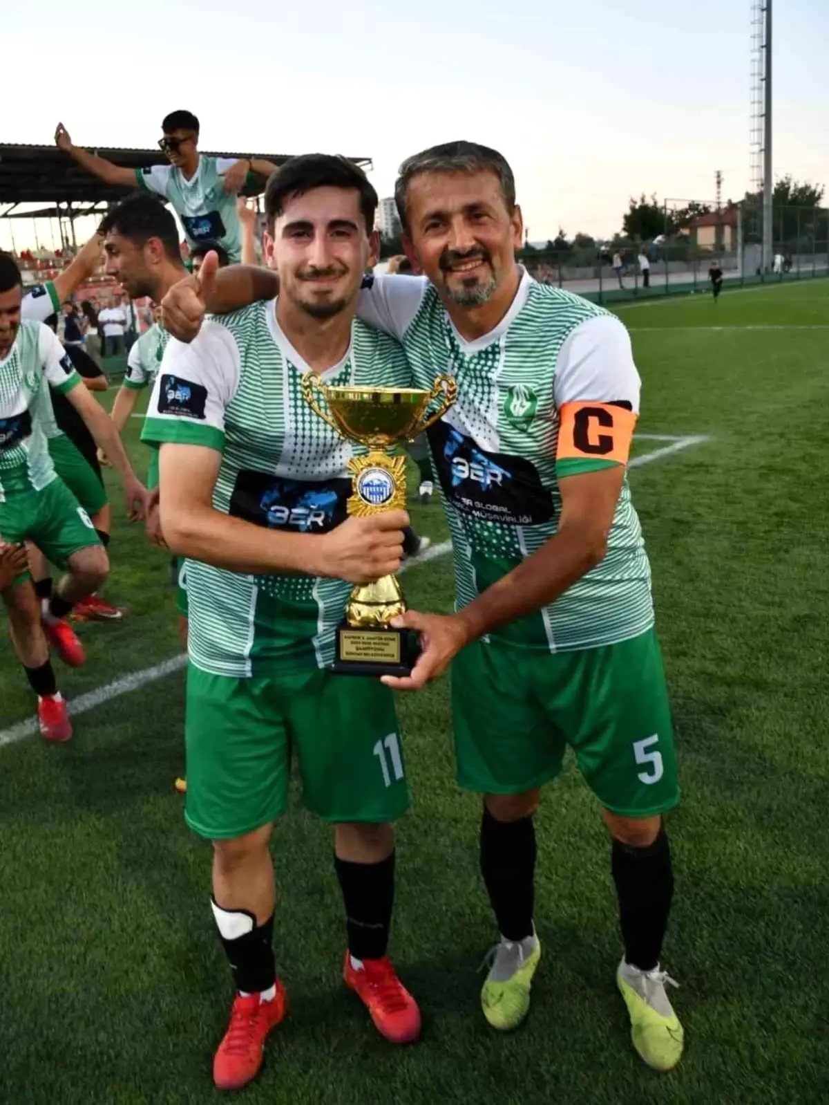 Bünyan Belediyespor'un Kaptanı Nurettin Batar, Şampiyonluk Sonrası Futbolu Bıraktı