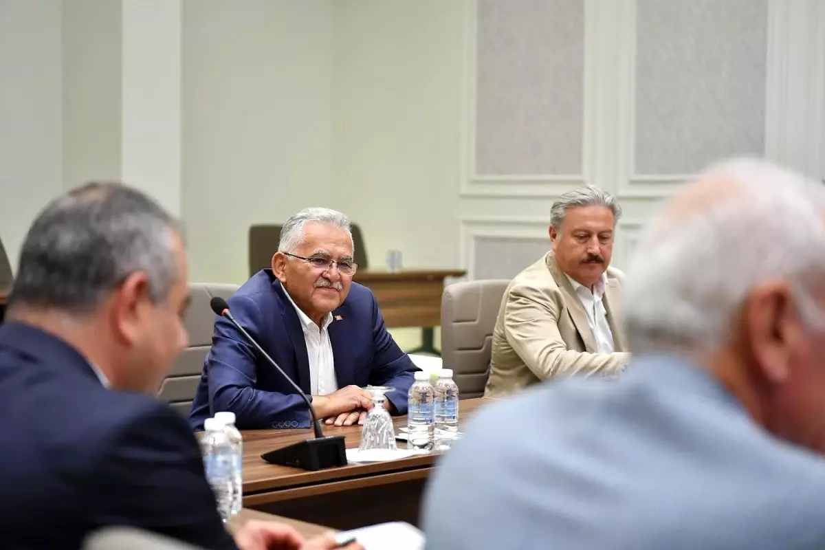 Büyükkılıç'tan Melikgazi Ziyareti