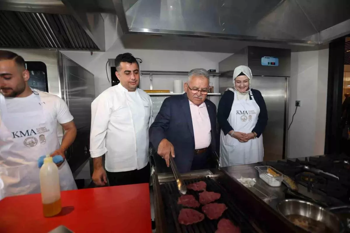 Kayseri'de Et Pişirme Teknikleri Workshop'u Düzenlendi