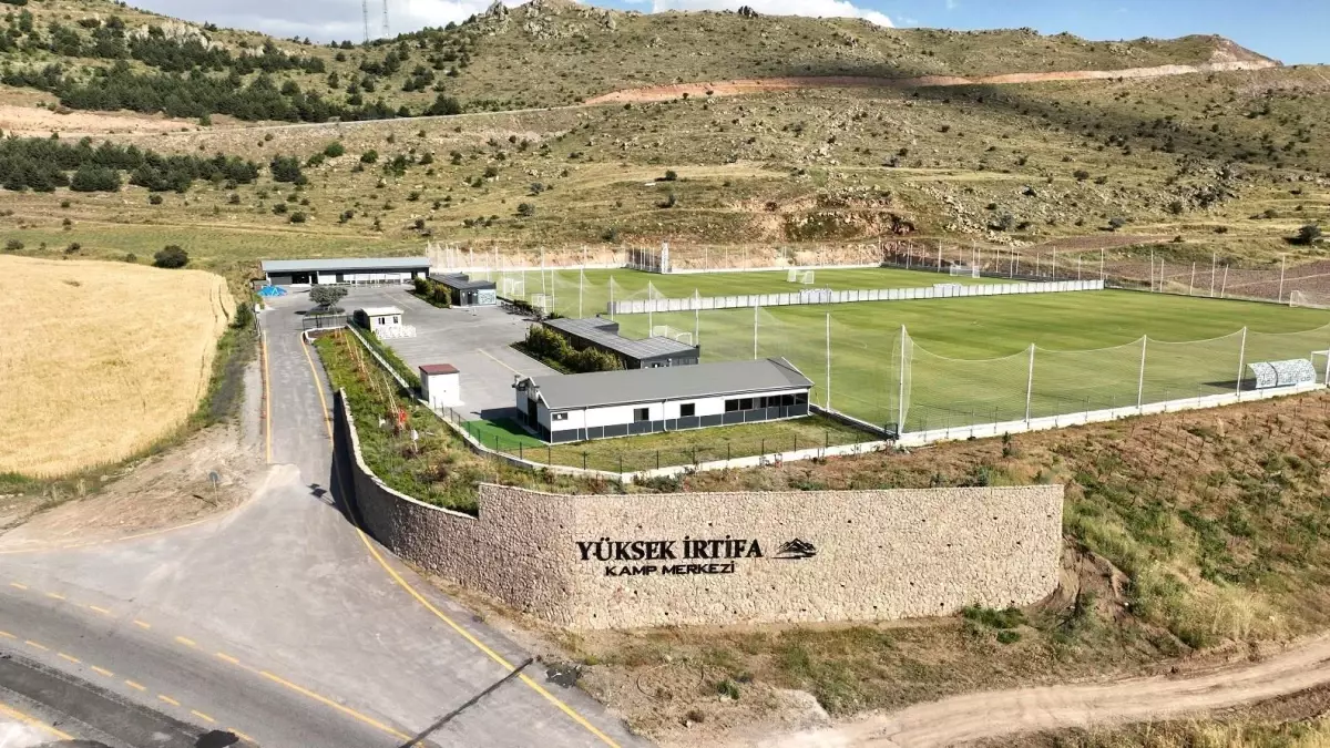 Kayseri'deki Erciyes Yüksek İrtifa Kamp Merkezi, Futbol Kulüplerinin Gözdesi Oluyor