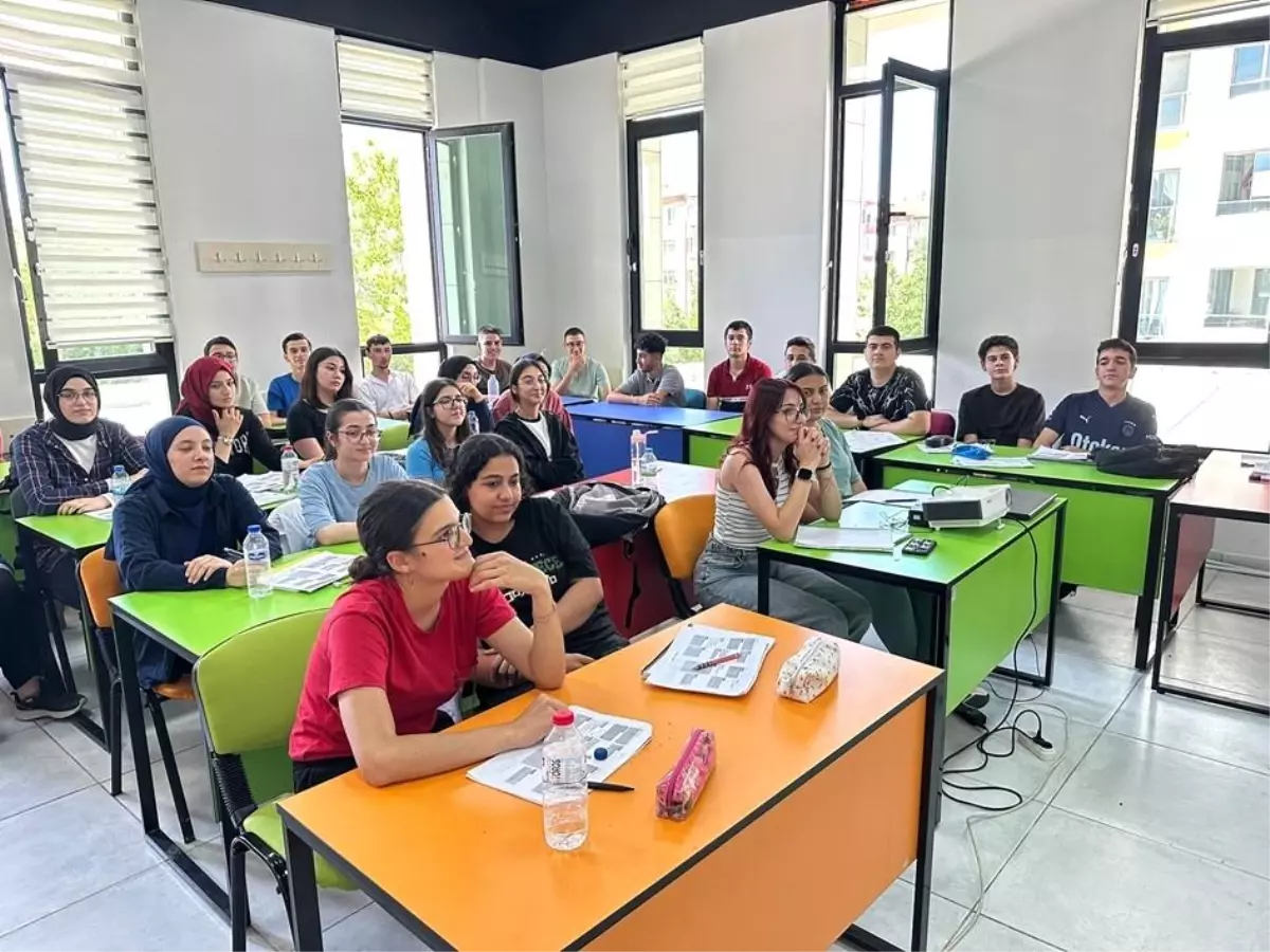 Kayseri'de KAYMEK Matematik Kampı Başladı