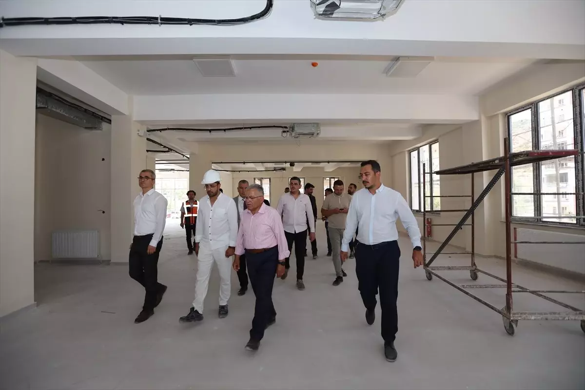 Büyükkılıç Altınoluk Sosyal Yaşam Merkezi'ni İnceledi