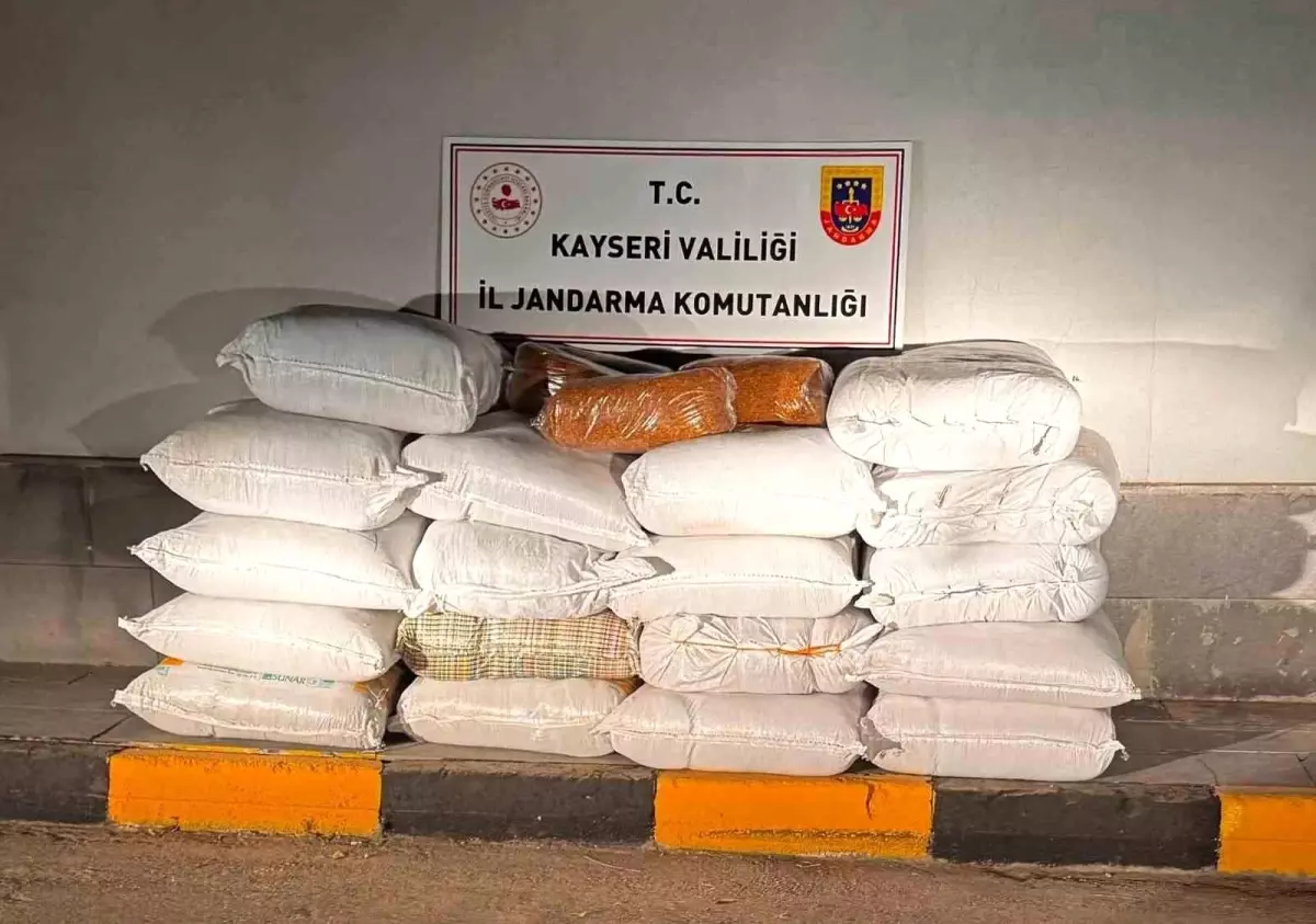 Kayseri'de 750 Kilo Kıyım Tütün Ele Geçirildi