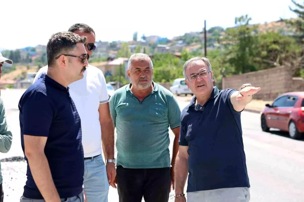 Hacılar'da Kayseri Caddesi Yenileme Çalışmaları Tamamlanıyor