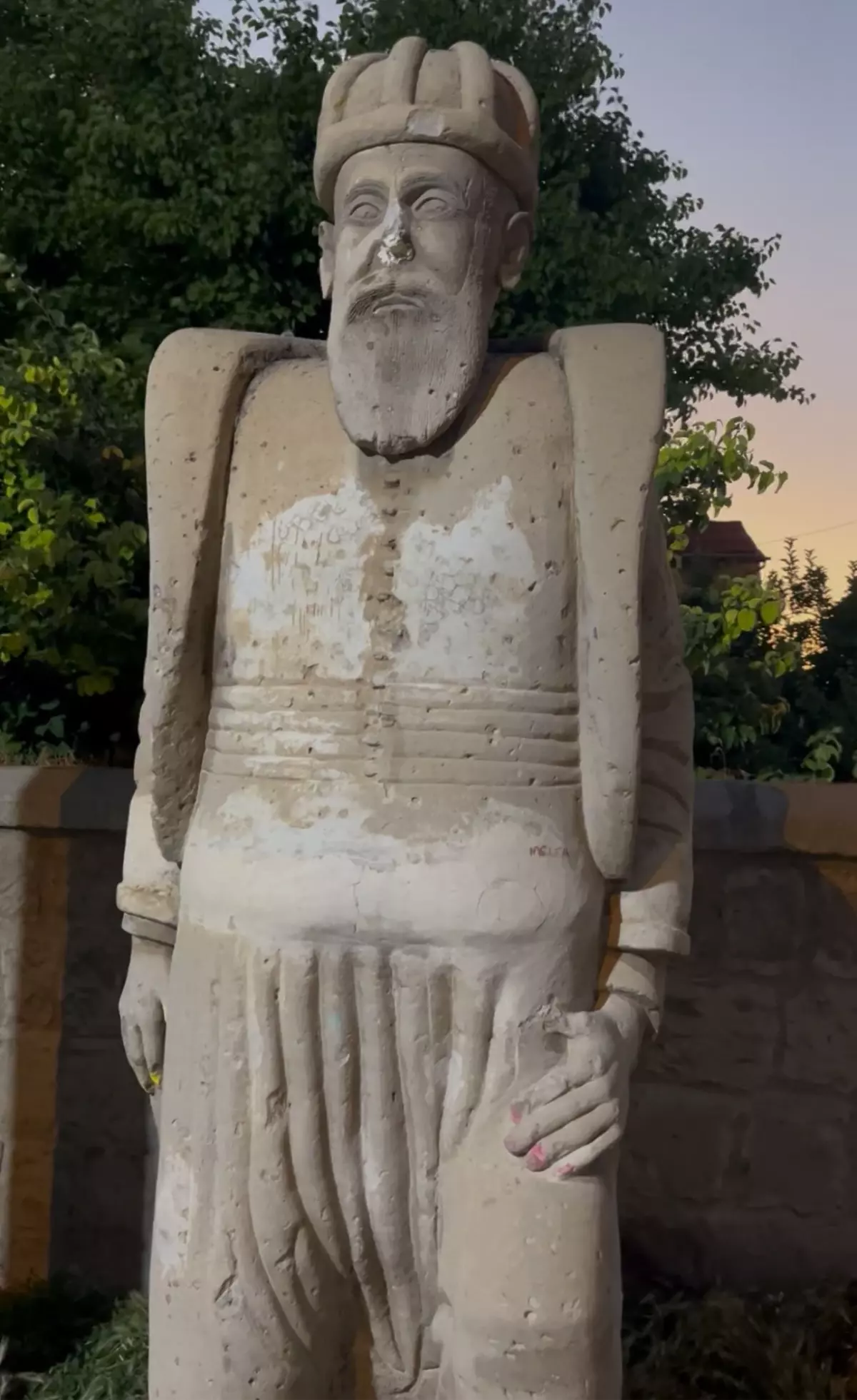 Mimar Sinan'ın Heykeline Zarar Verildi