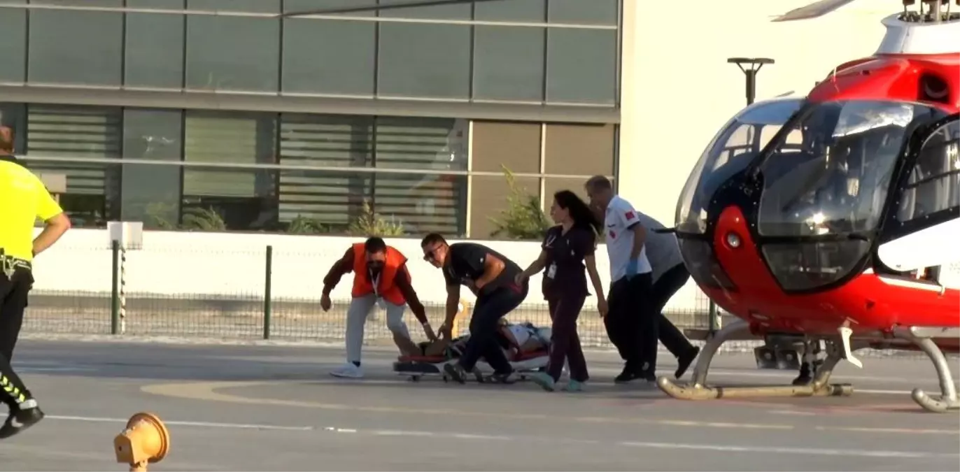 Kayseri'de Otomobil-Kamyon Çarpışması