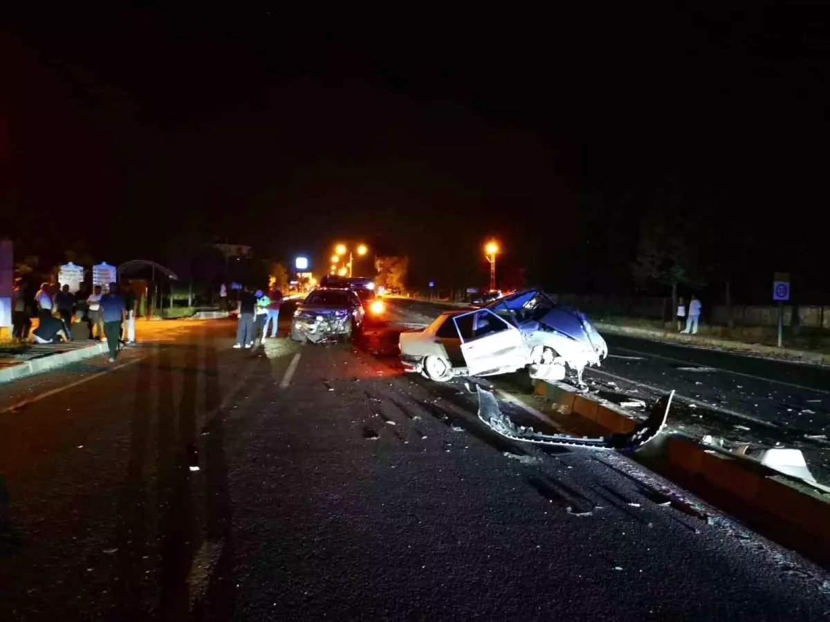 Malatya'da Trafik Kazası: 3 Yaralı