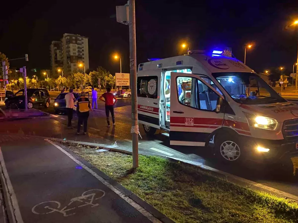 Kayseri'de Alkollü Sürücü Kaza Yapıp Kaçtı