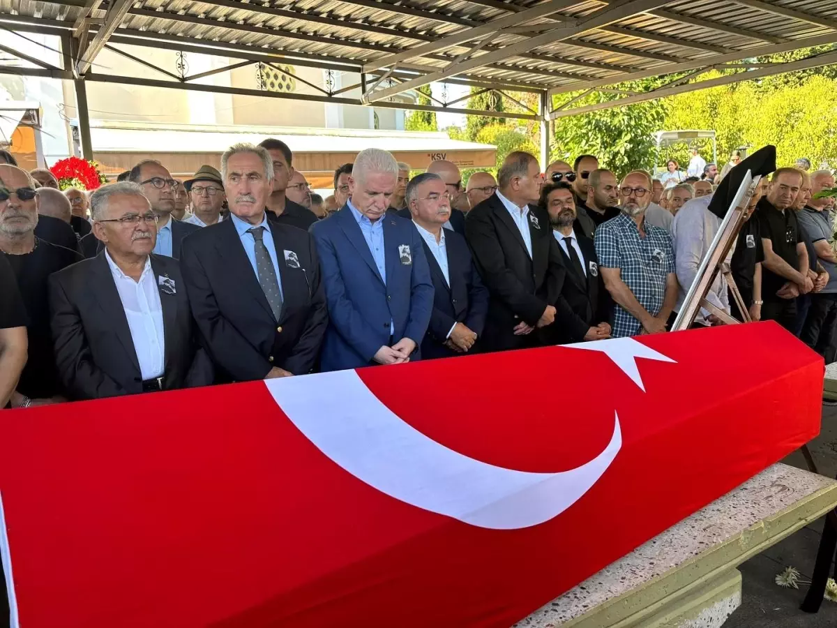 Prof. Dr. Metin Sözen Son Yolculuğuna Uğurlandı