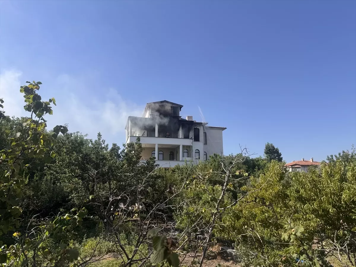 Kayseri'de Villa Yangını