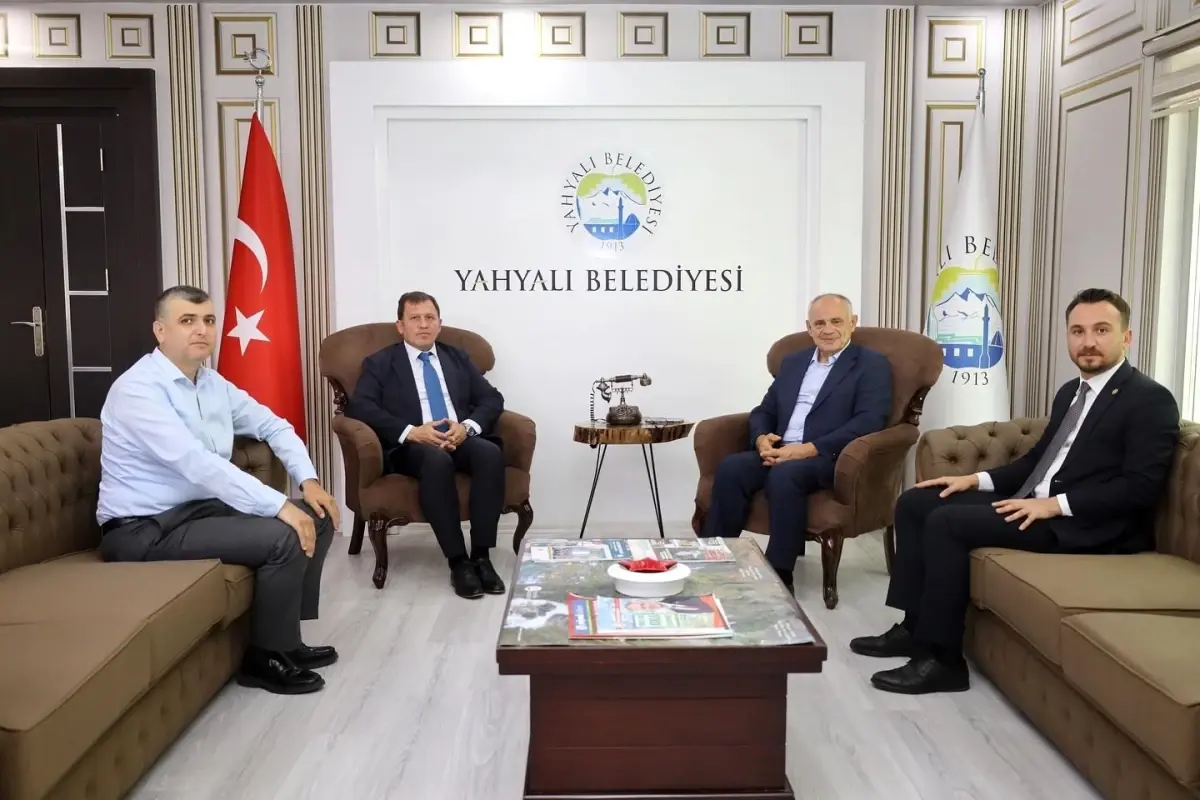 Kayseri Gençlik ve Spor İl Müdürü'nden Yahyalı Belediye Başkanı'na Ziyaret