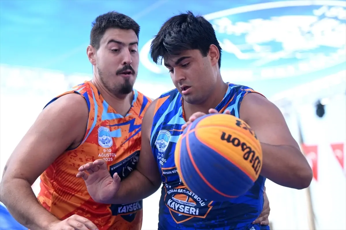 Kayseri'de 3x3 Basketbol Turnuvası Başladı