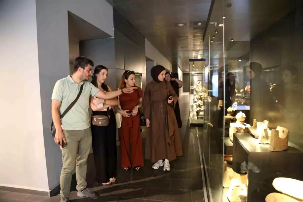 Sırbistan'dan Öğrenciler Kayseri'yi Ziyaret Etti