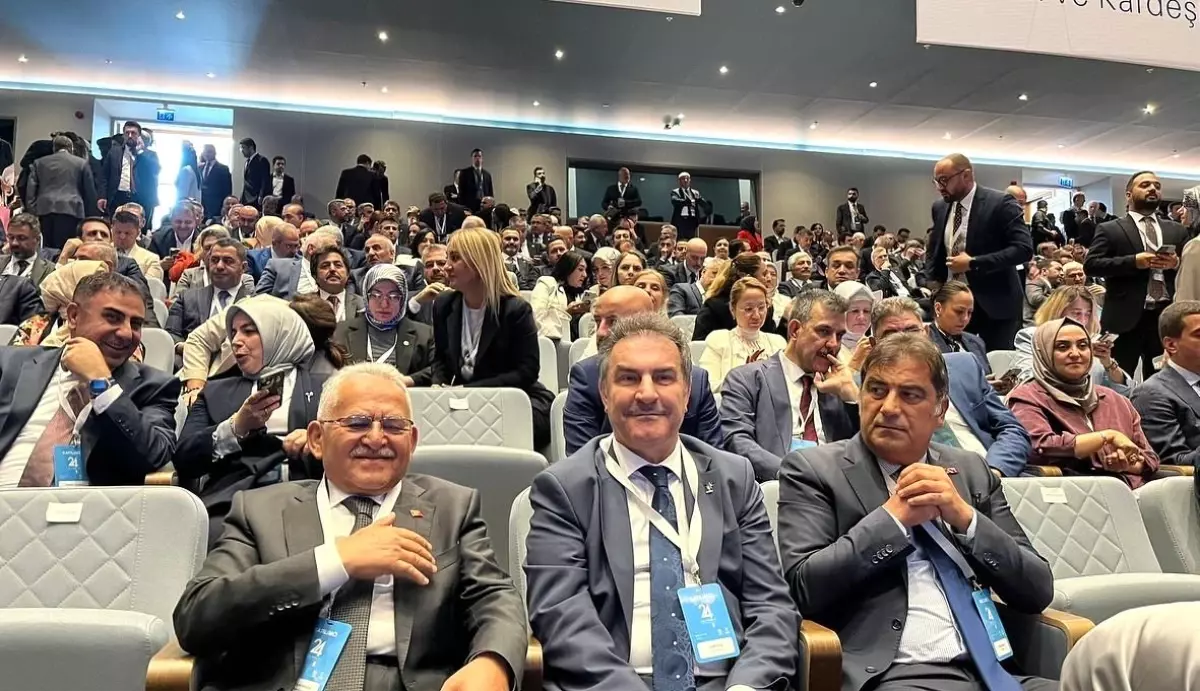Başkan Büyükkılıç, AK Parti'nin 24. kuruluş yıl dönümü programına katıldı