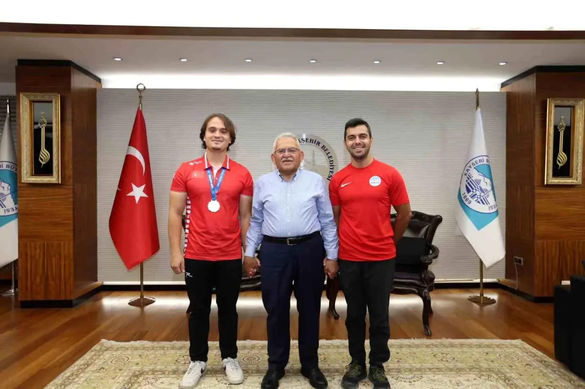 Yunus Emre Arslan, Dünya Şampiyonluğu ile Kayseri'yi Gururlandırdı