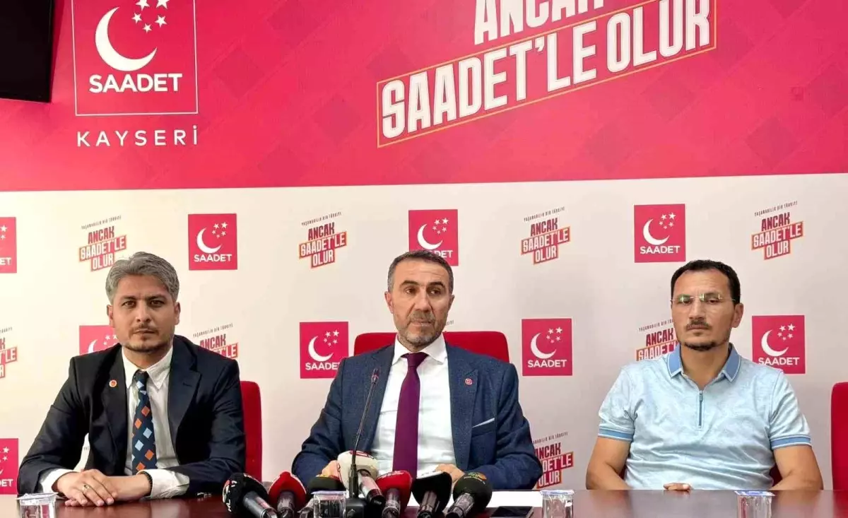 Başkan Altun: 'Ailelerin borçla eğitim masraflarını karşılamaya çalışıyor olması milli bir eğitim sorunudur'