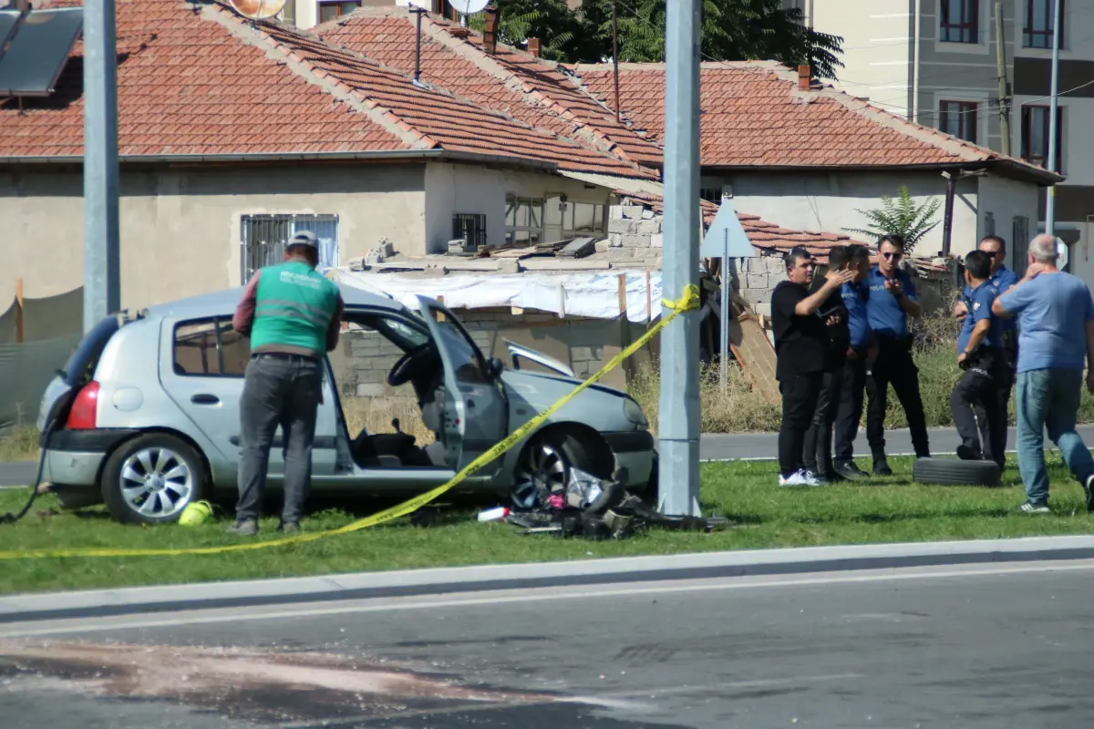 Kayseri'de Trafik Kazası: Üç Ölü