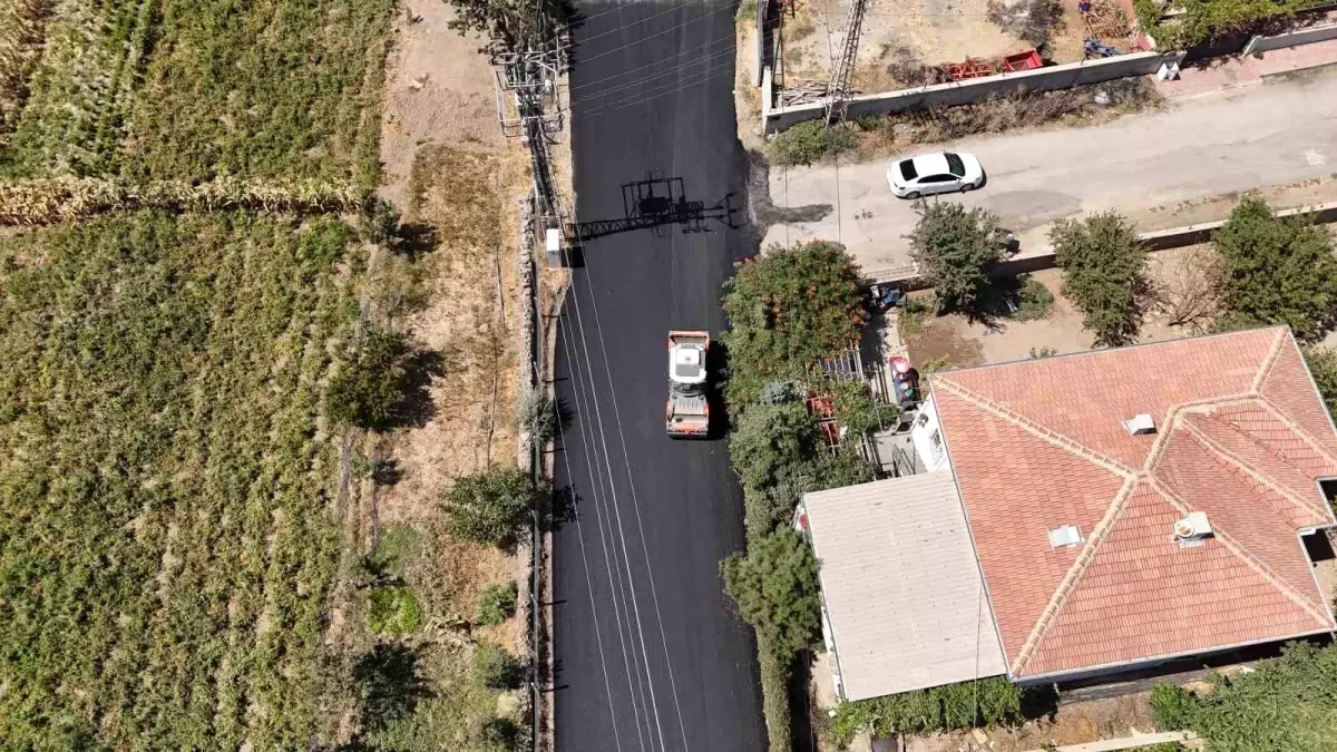 Kayseri Develi'de 4,2 km Yol Sıcak Asfaltla Yenilendi