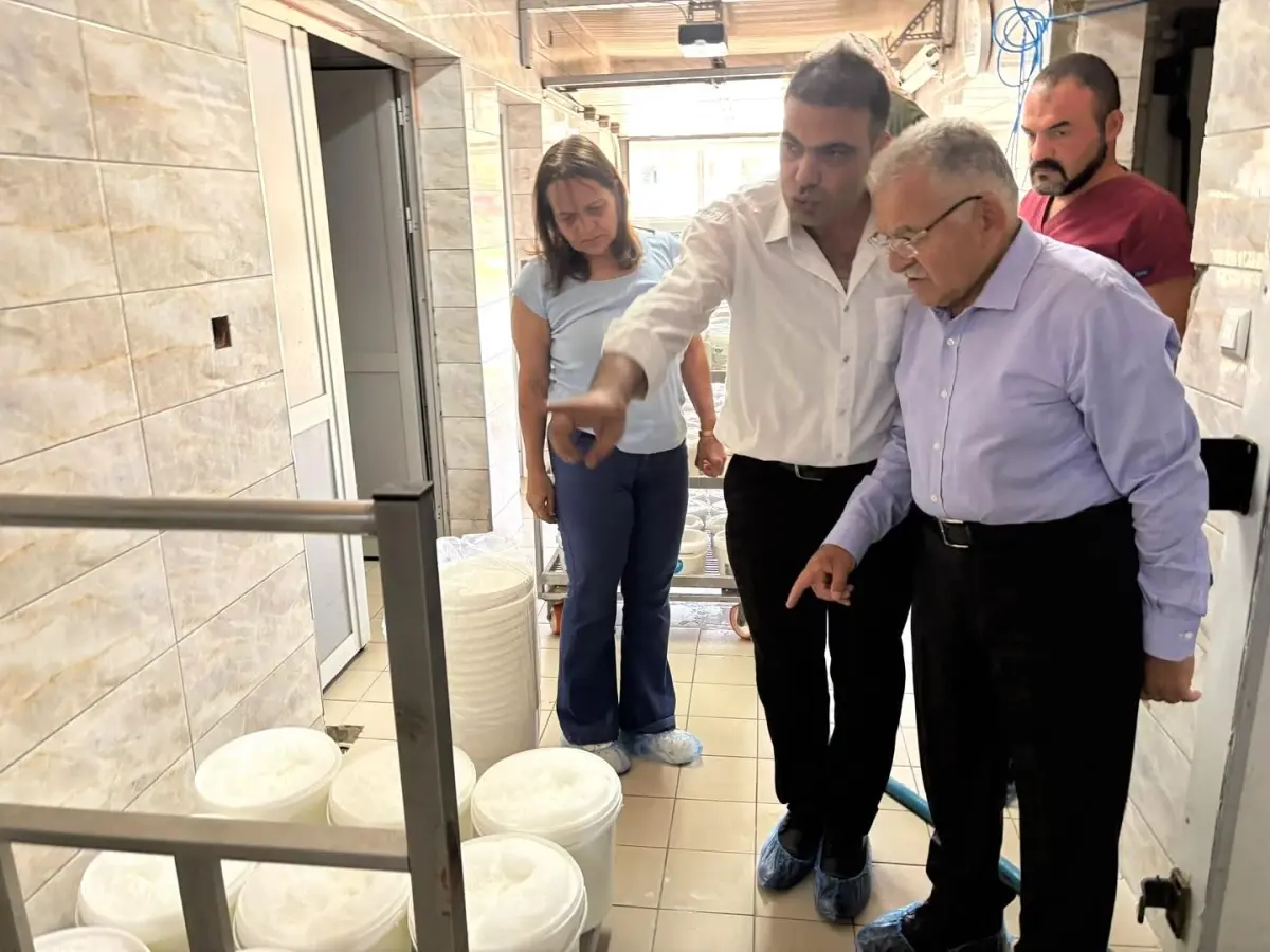 Başkan Büyükkılıç'tan Manda Yetiştiricilerine Destek Ziyareti
