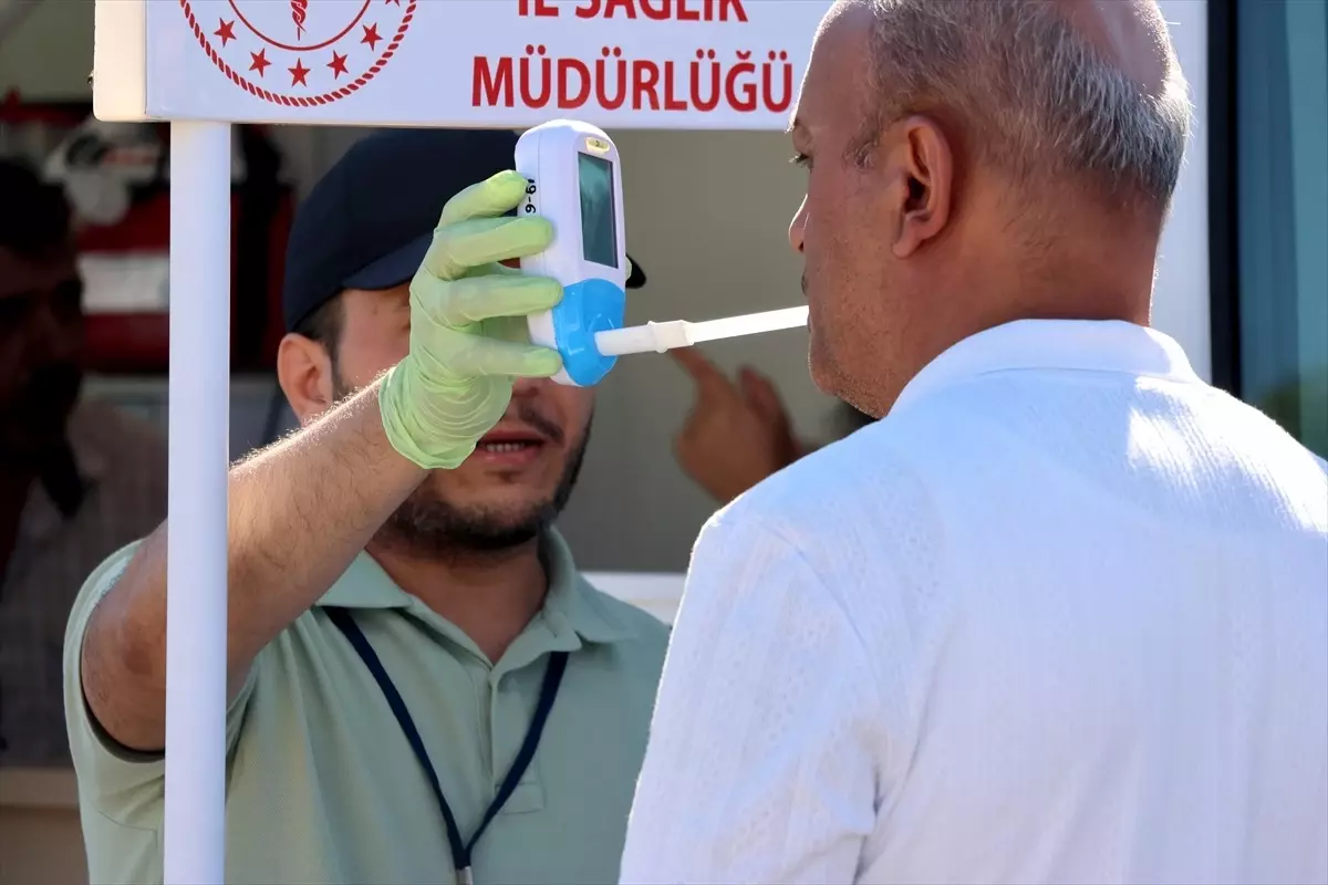 Kayseri'de Mobil Sigara Bırakma Aracı Hizmete Girdi