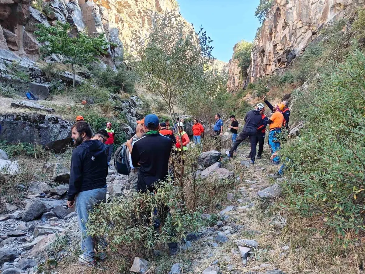 Kayseri'de Dağcı Düşerek Hayatını Kaybetti