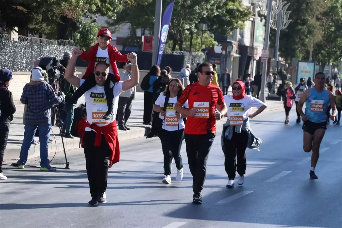 Kayseri Yarı Maratonu Coşkuyla Gerçekleşti