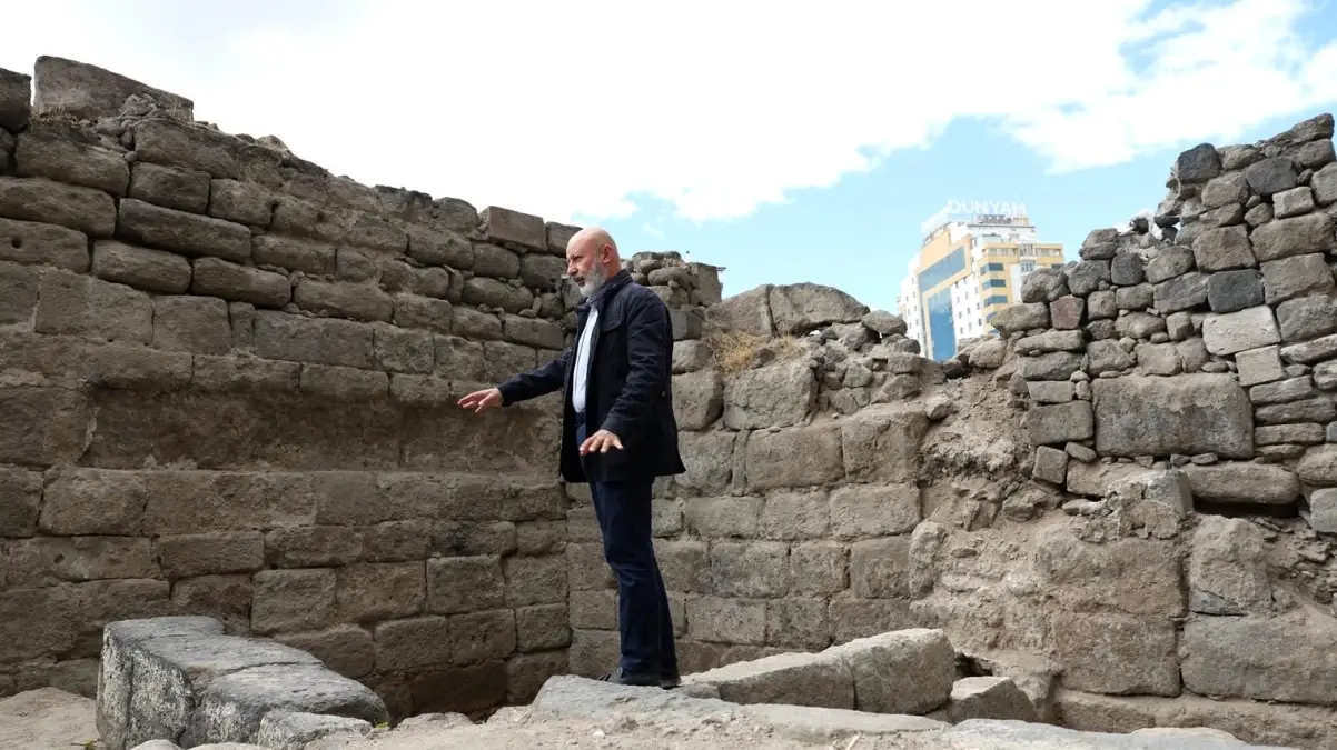 Kayseri'nin İlk Medresesi Hoca Hasan Medresesi Kazı Çalışmaları Devam Ediyor