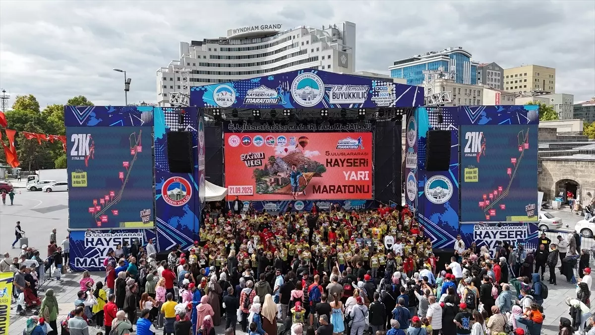 Kayseri'de Çocuklar İçin Maraton Heyecanı