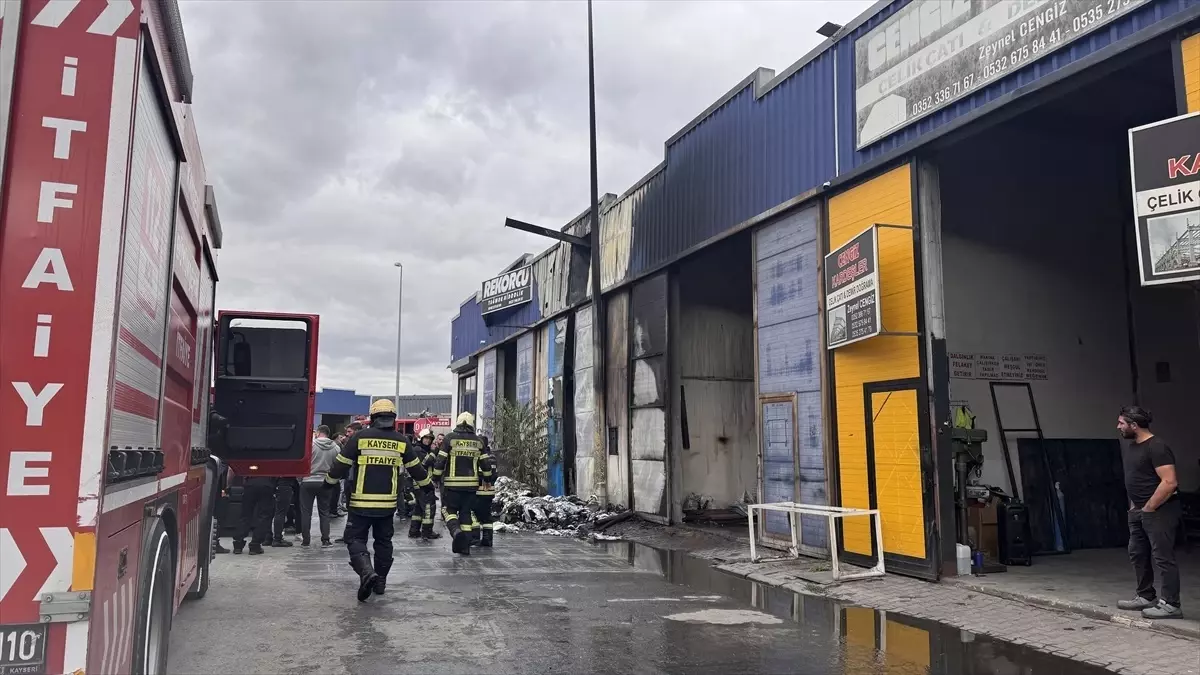 Kayseri'de Yangın Paniği