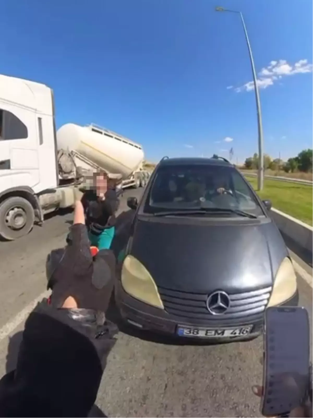 Kayseri'de Yol Verme Tartışması Kavgaya Dönüştü