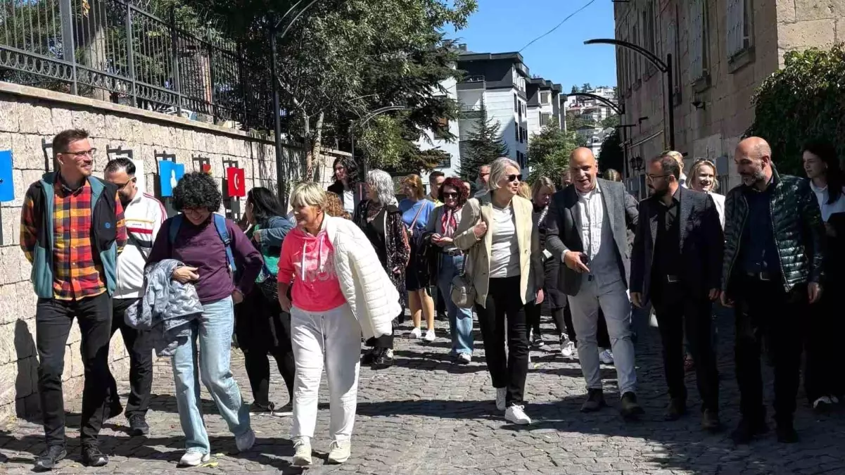 Finlandiya Büyükelçisi Talas'ın Tarihi Zenginliklerini Keşfetti
