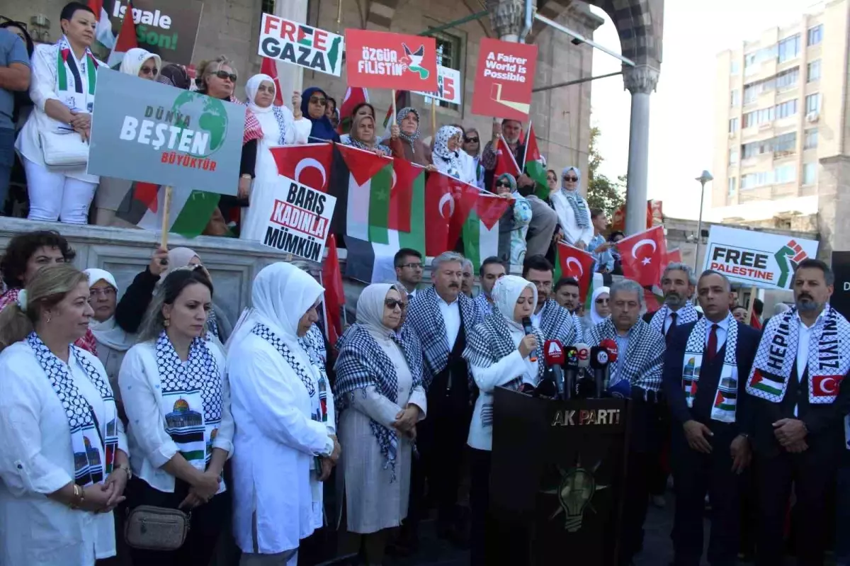 Kayseri'de Kadınlardan Gazze'ye Destek Zinciri