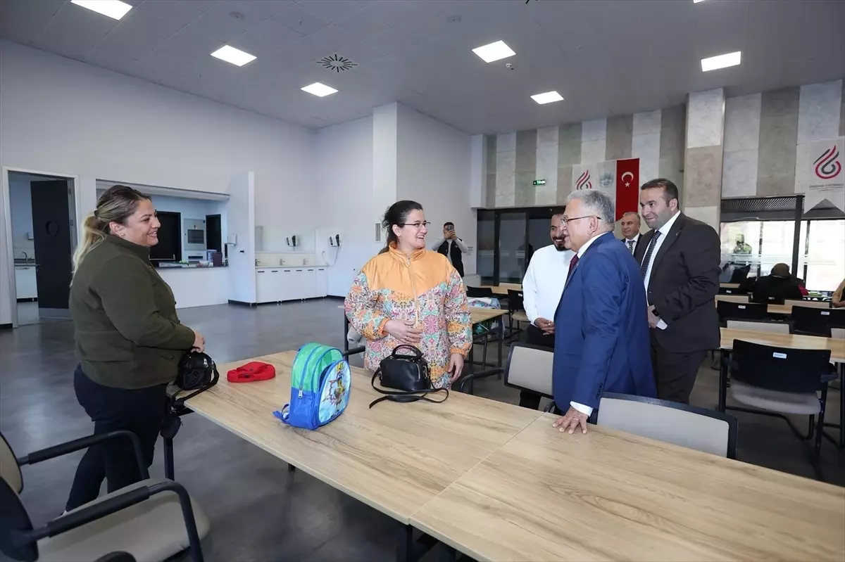 Büyükkılıç'tan Engelsiz Yaşam Merkezine Ziyaret