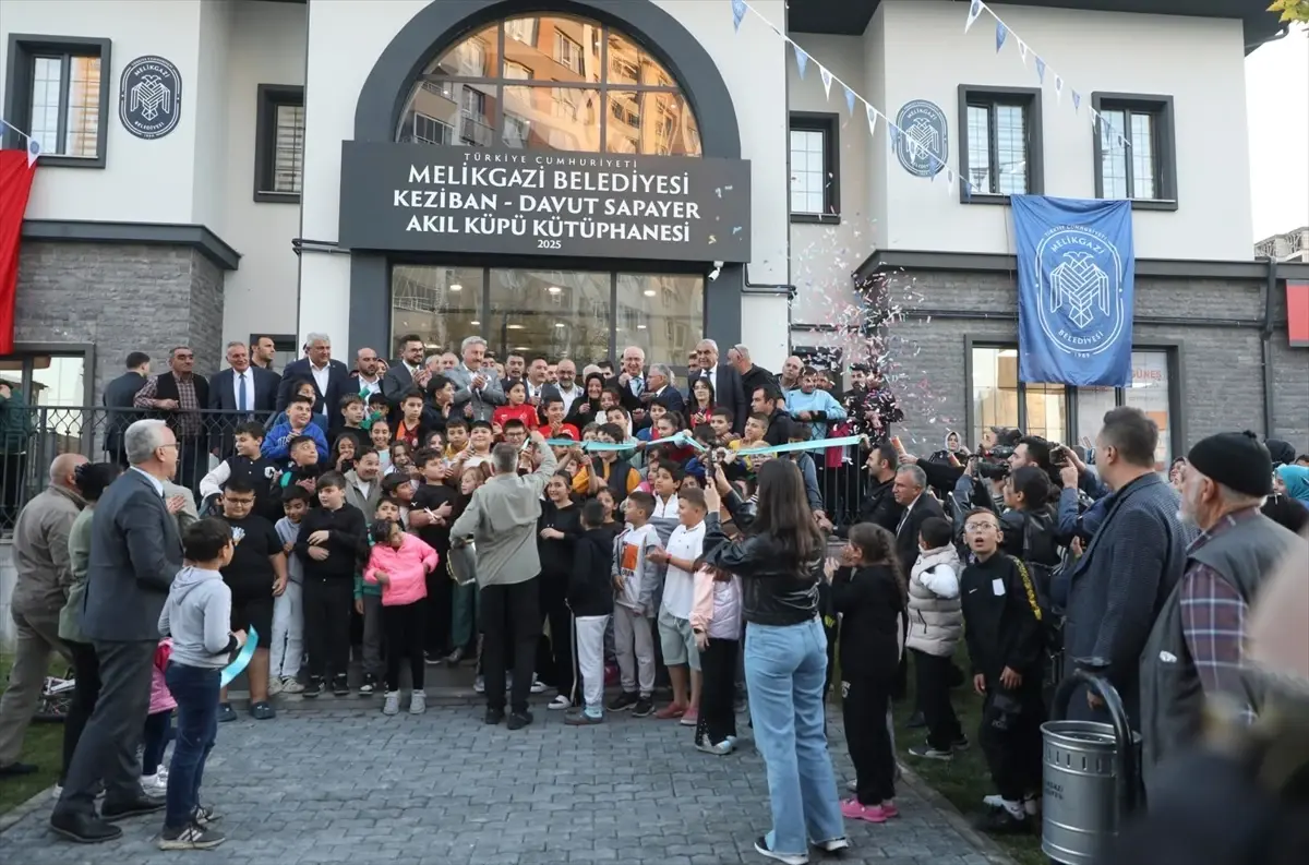 Keziban-Davut Sapayer Kütüphanesi Açıldı