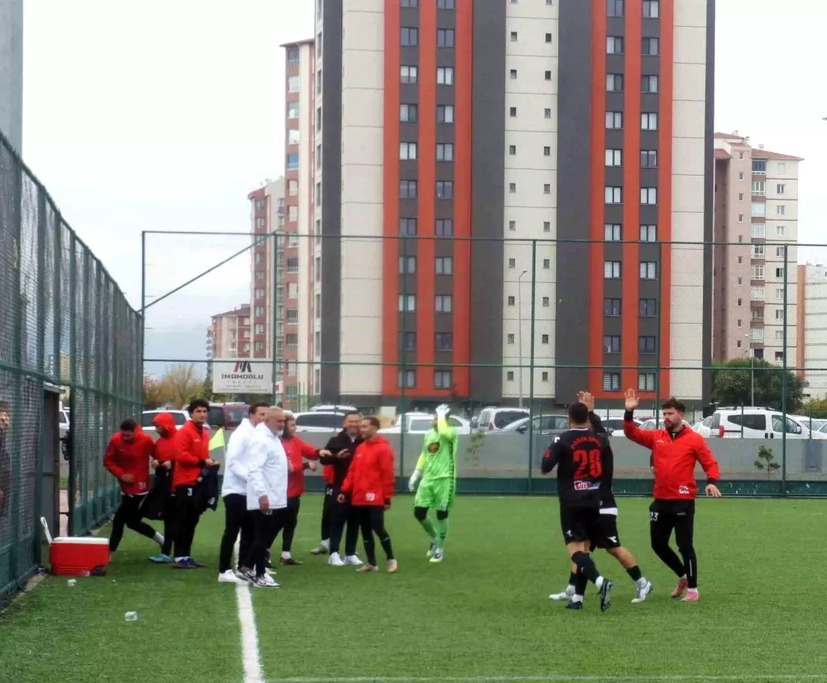 Döğerspor Liderliğini Sürdürdü