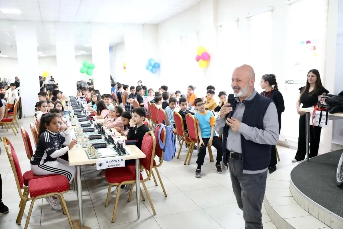 Kayseri'de Satranç Eğitim ve Turnuva Merkezi Yoğun İlgi Görüyor