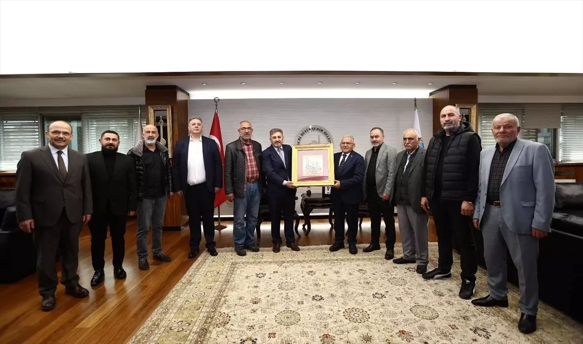 Büyükkılıç Hal Esnafıyla Buluştu